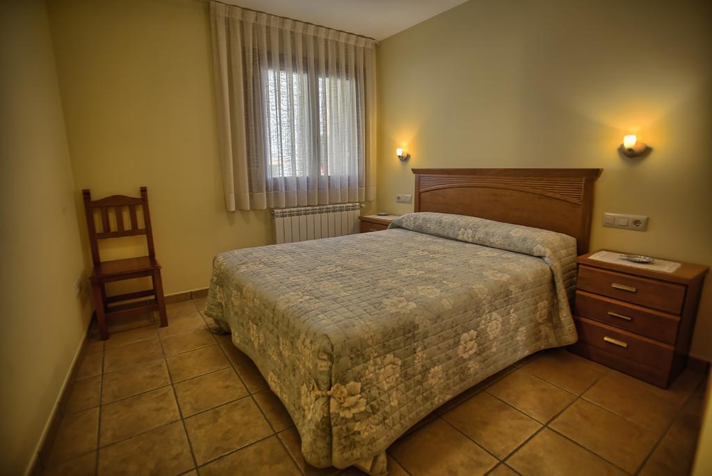 Apartamentos Casa Riu Sahun Kamer foto
